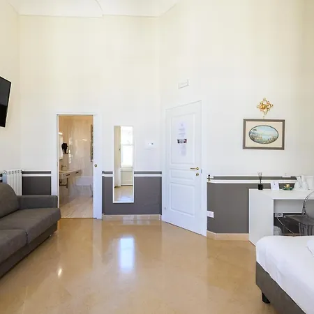 Residenza Molinari Bed & Breakfast Naples